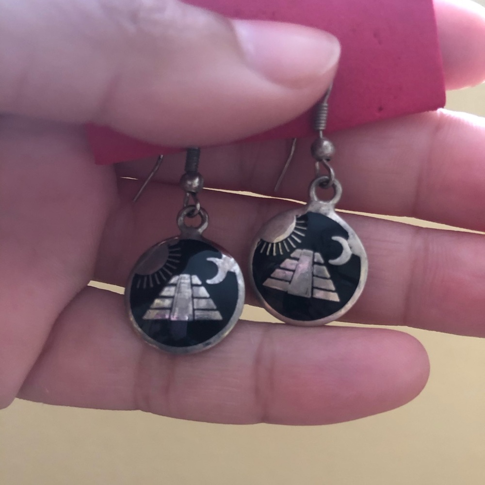 Earrings - Picture 3 of 3